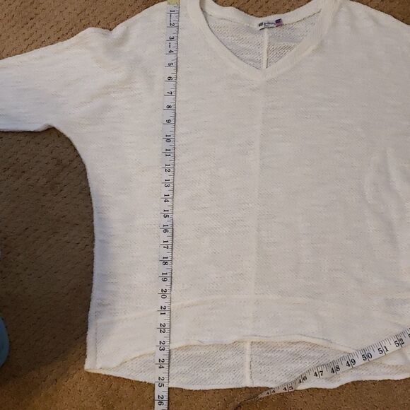Kut from the kloth sweater size small - Picture 4 of 5